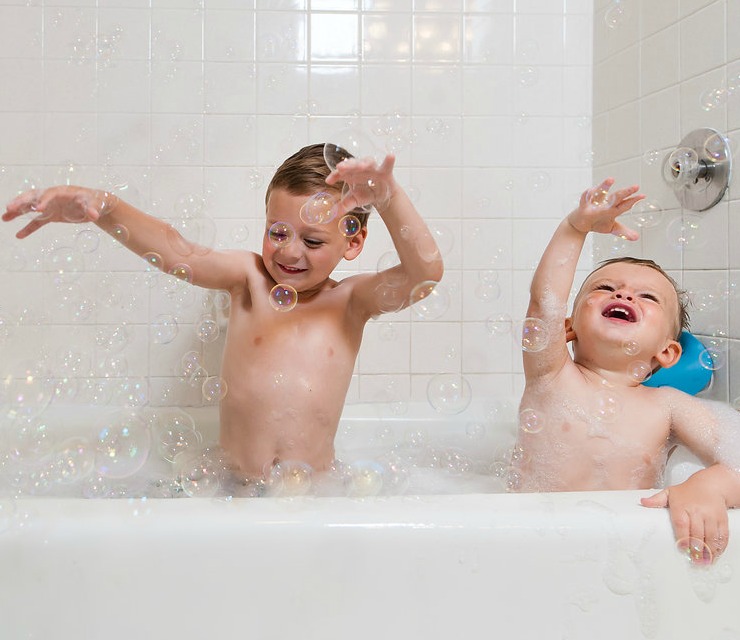 kids bath time fun