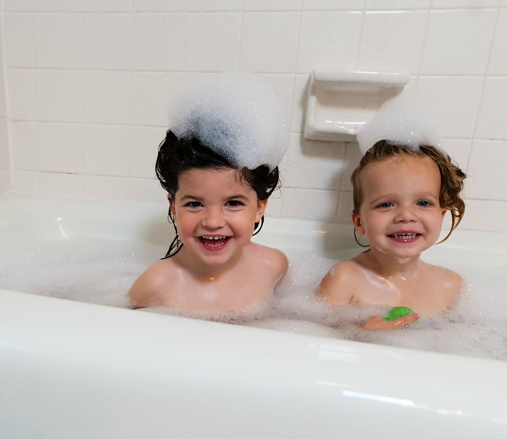 How to Make Bath Time Fun for Kids - Giggle Magazine
